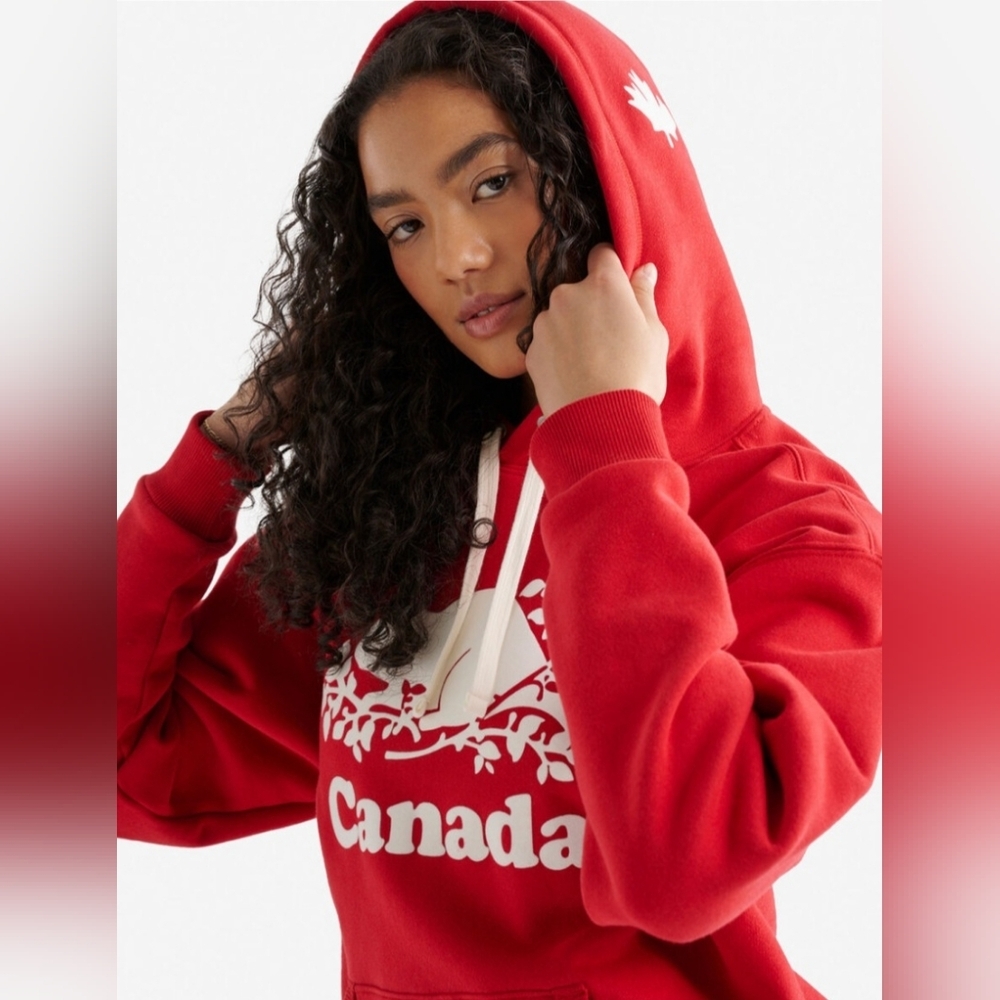 Roots Red Canada Logo Hoodie Sweater - Women in size:M - Picture 2 of 9